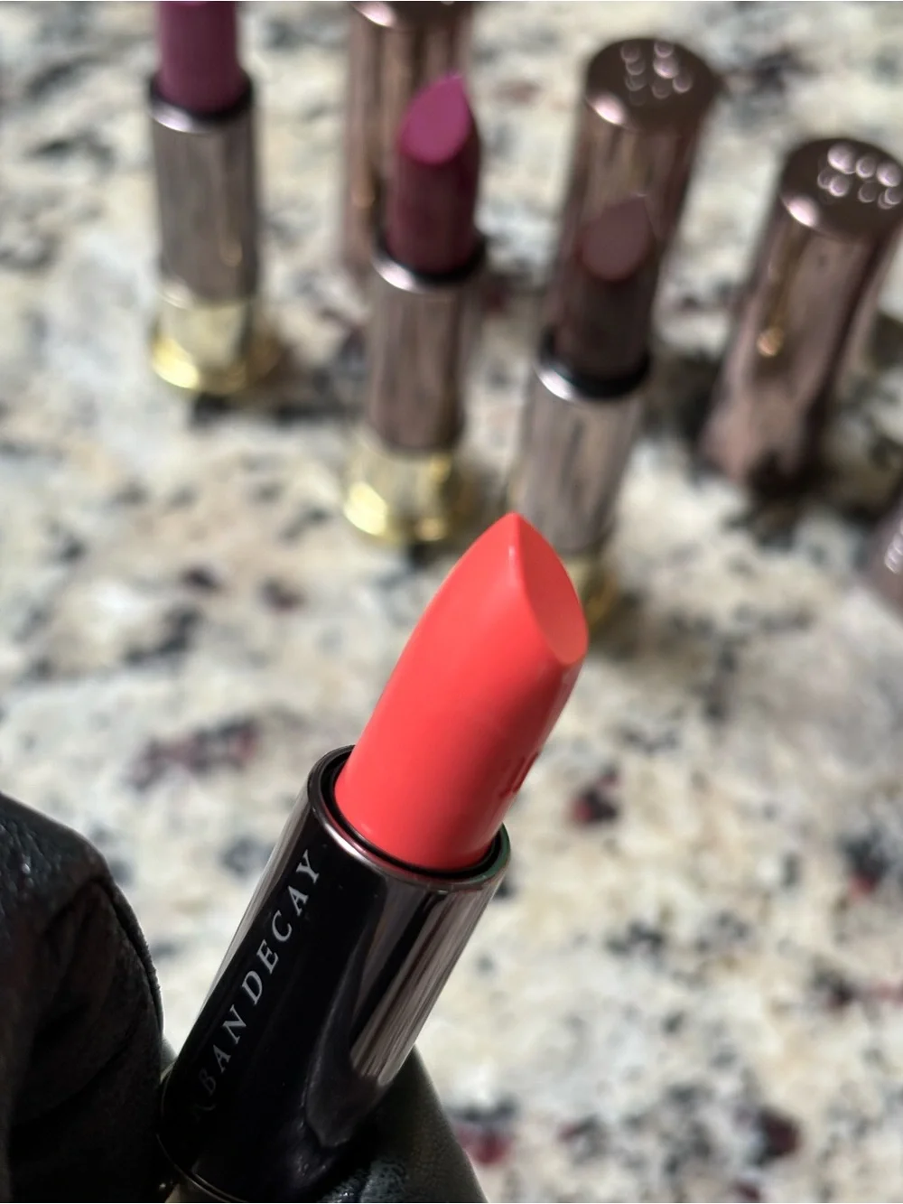 ✨New✨Urban Decay 4 Bundle Lipsticks: Bittersweet, Afterdark, Disturbed, Snitch